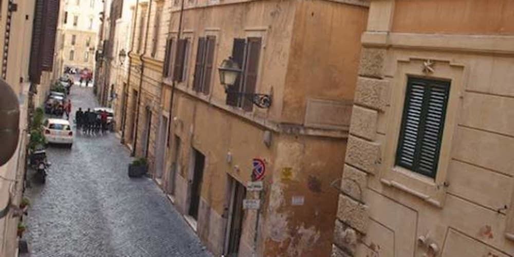 undefined Piazza Navona Relais 2