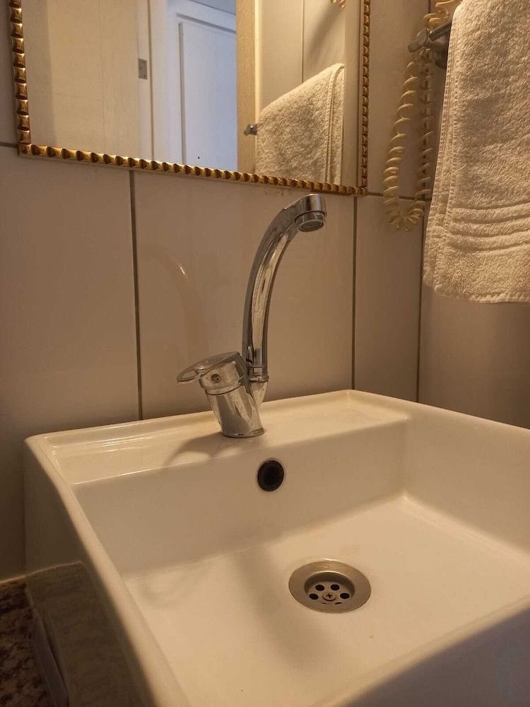 Atalla Hotel Standard Double or Twin Room, City View 15