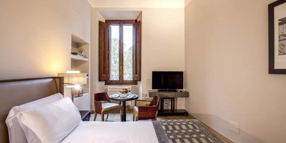 undefined Suite Giulia 3 8