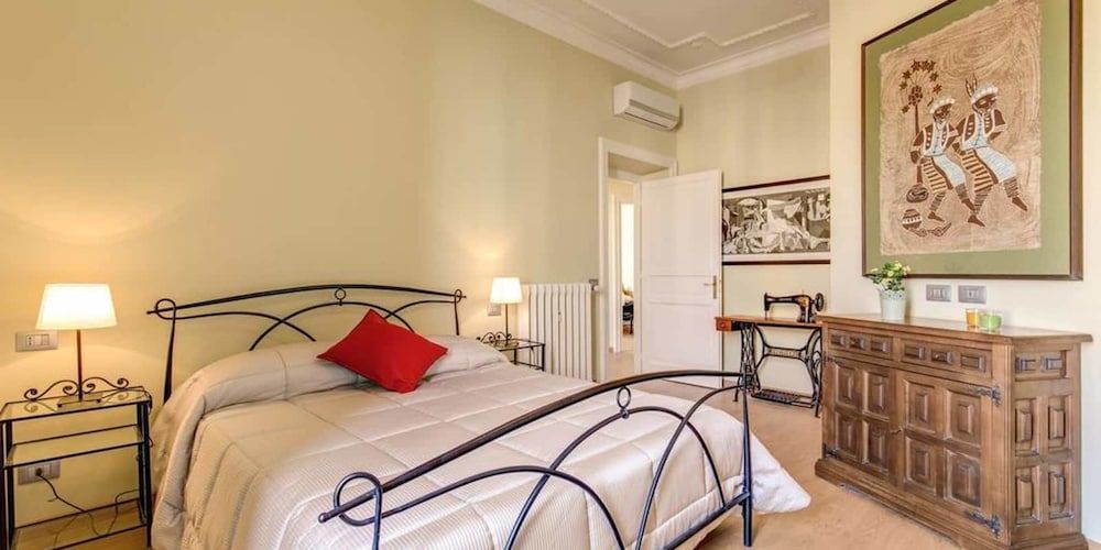 Basilica San Giovanni Apartment, 4 Bedrooms 13