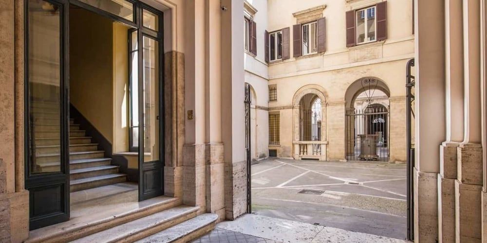 undefined Corso Vittorio Studio 3