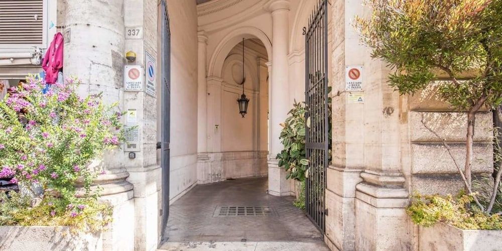 undefined Corso Vittorio Studio 2