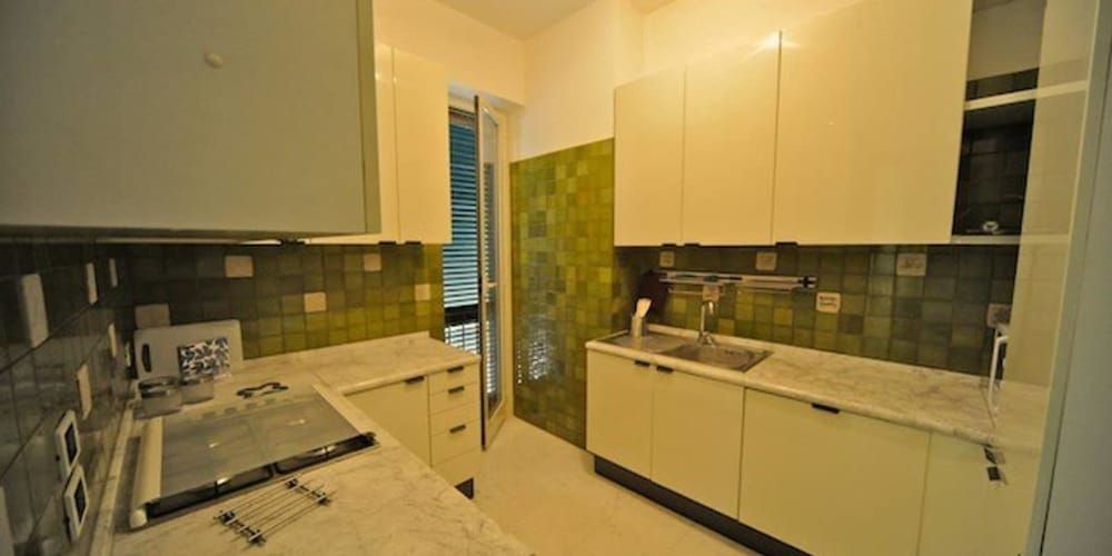 Elegant 2 bedrooms Campo dei Fiori Apartment, 2 Bedrooms 11