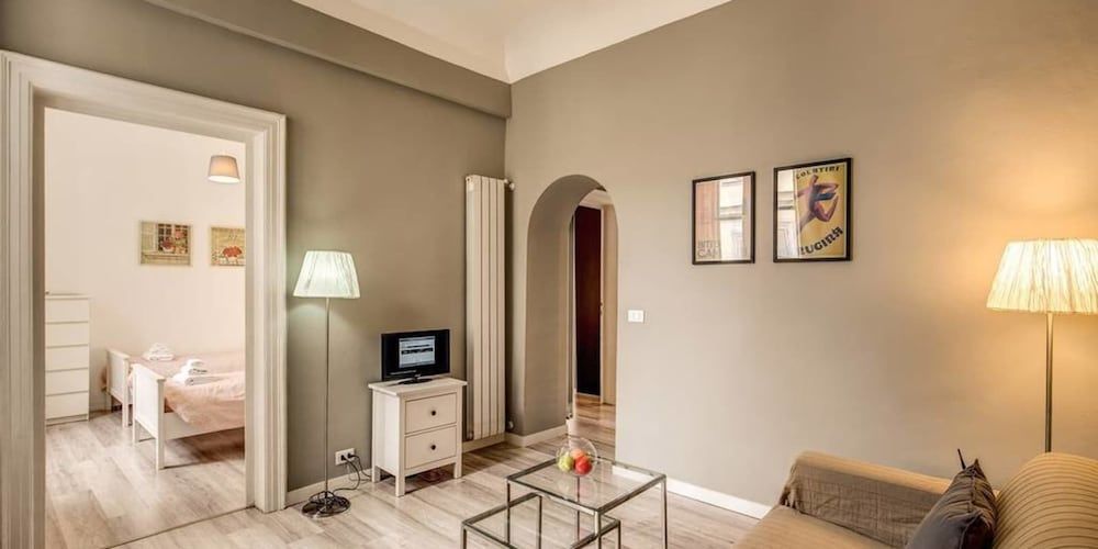 Colosseo 2 Bedroom Walking Distance Apartment, 2 Bedrooms 20