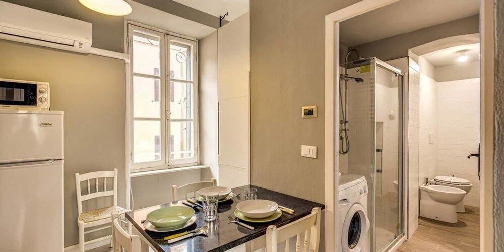Colosseo 2 Bedroom Walking Distance Apartment, 2 Bedrooms 11