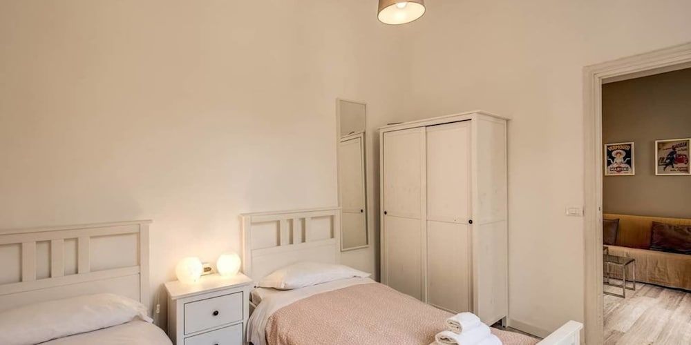 undefined Colosseo 2 Bedroom Walking Distance 3