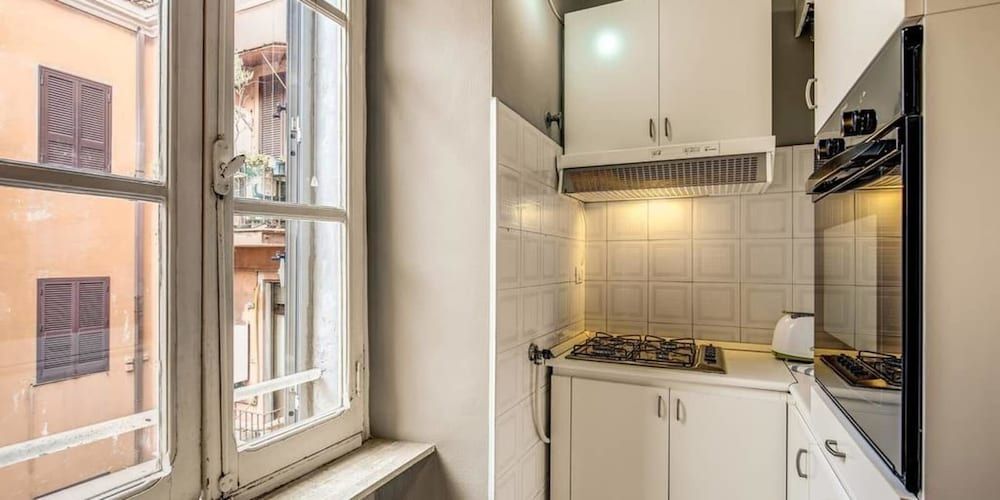 Colosseo 2 Bedroom Walking Distance Apartment, 2 Bedrooms 16