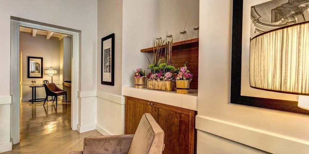 undefined Suite Giulia 1 4