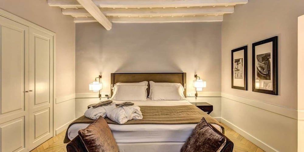 undefined Suite Giulia 1 7