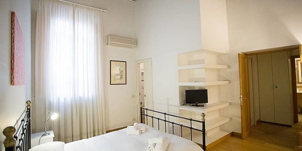 undefined Piazza Navona Suite 6