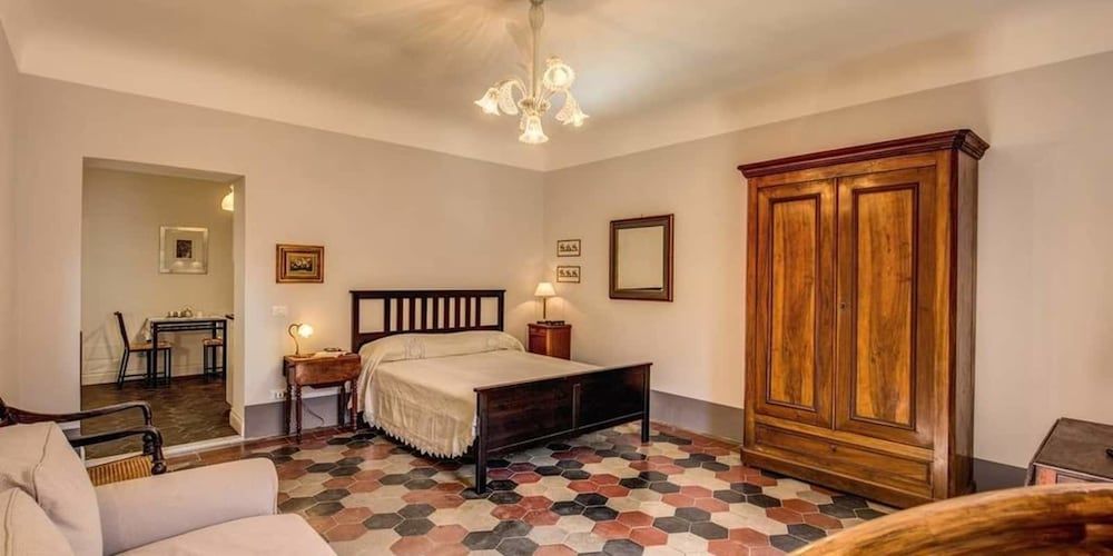 undefined Principe Amedeo 1 7