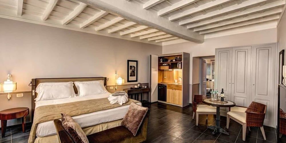 undefined Suite Giulia 2