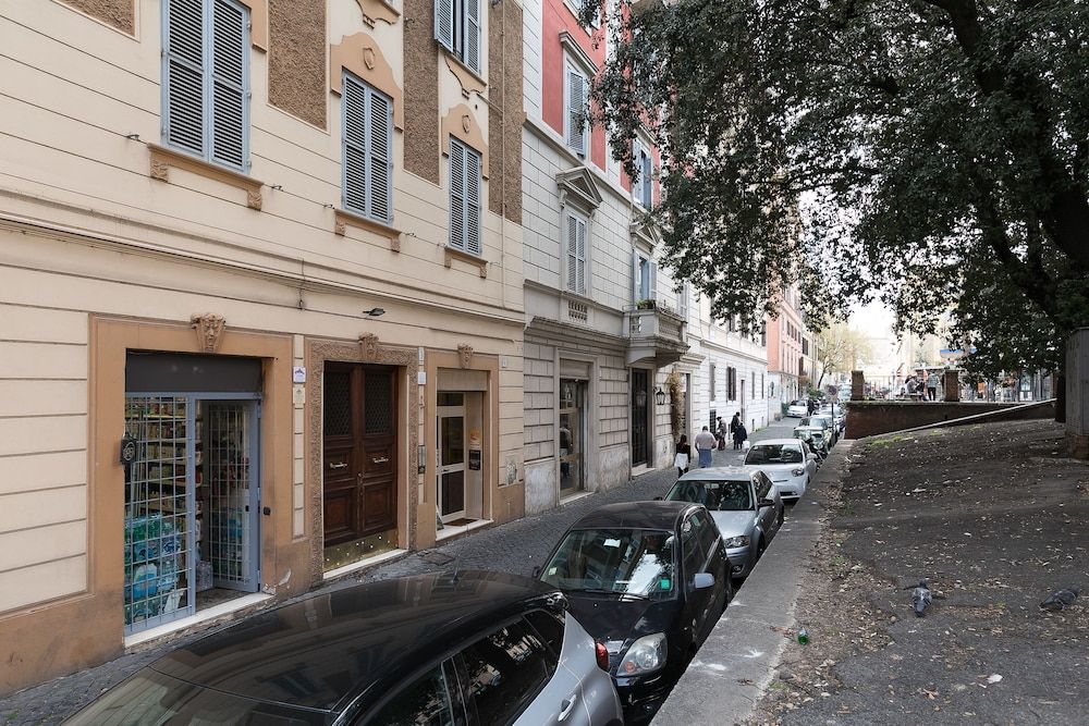 undefined Vatican Stylish Apartment 3