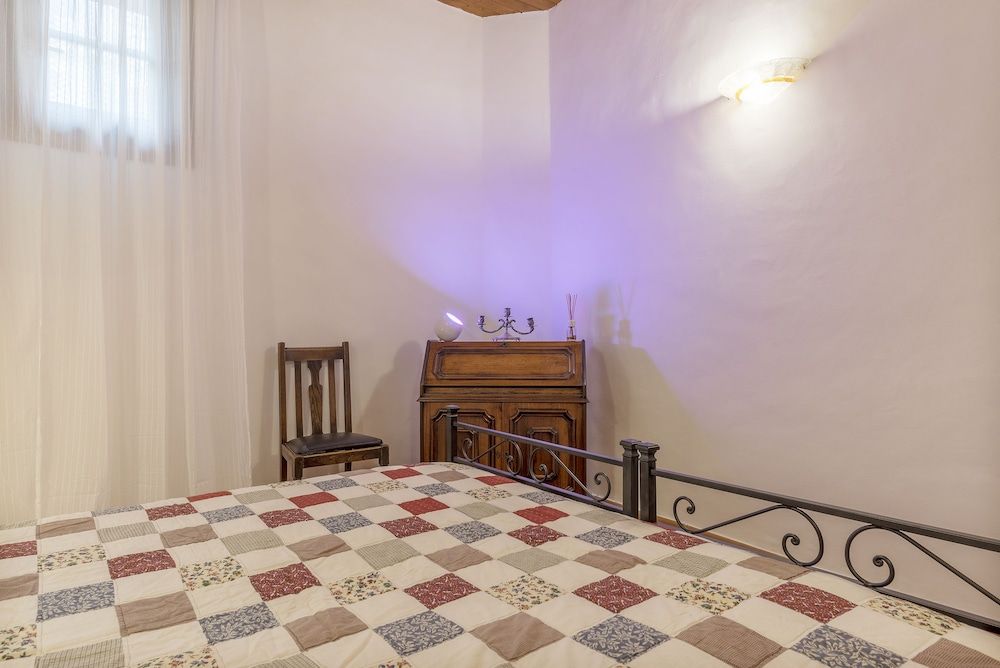 undefined Villa Borghese Roomy Flat 8
