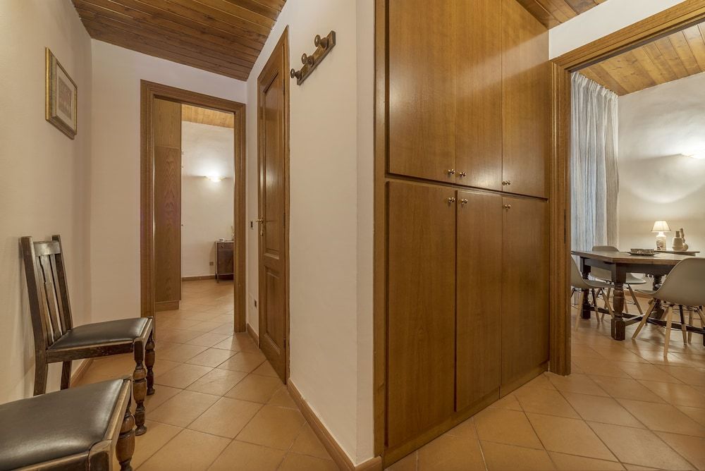 Villa Borghese Roomy Flat Apartment, 2 Bedrooms 21