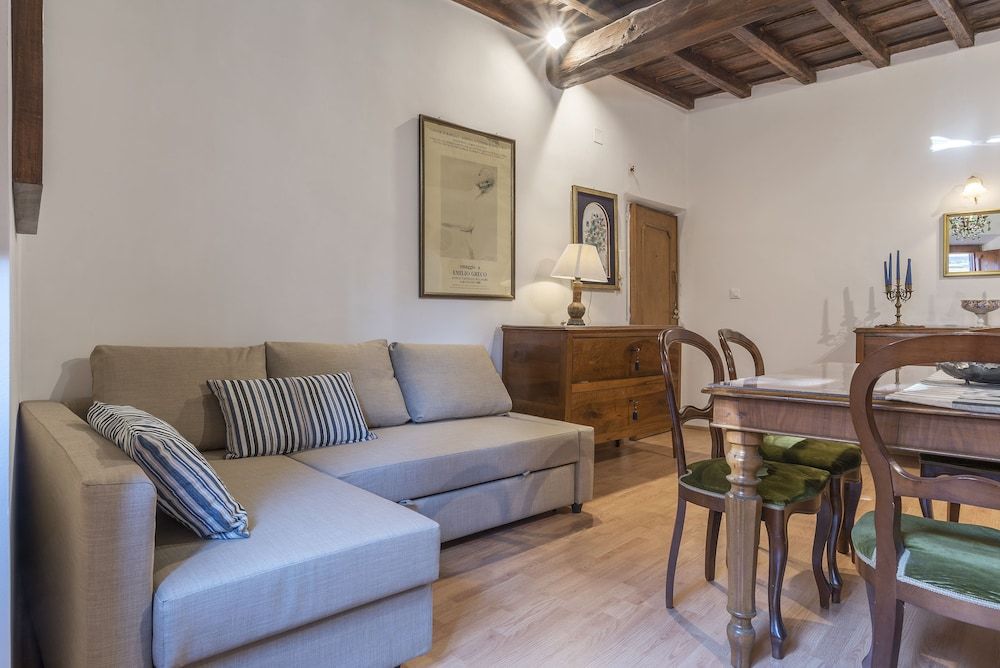 Montecitorio & Pantheon Stylish Flat Apartment, 1 Bedroom 13