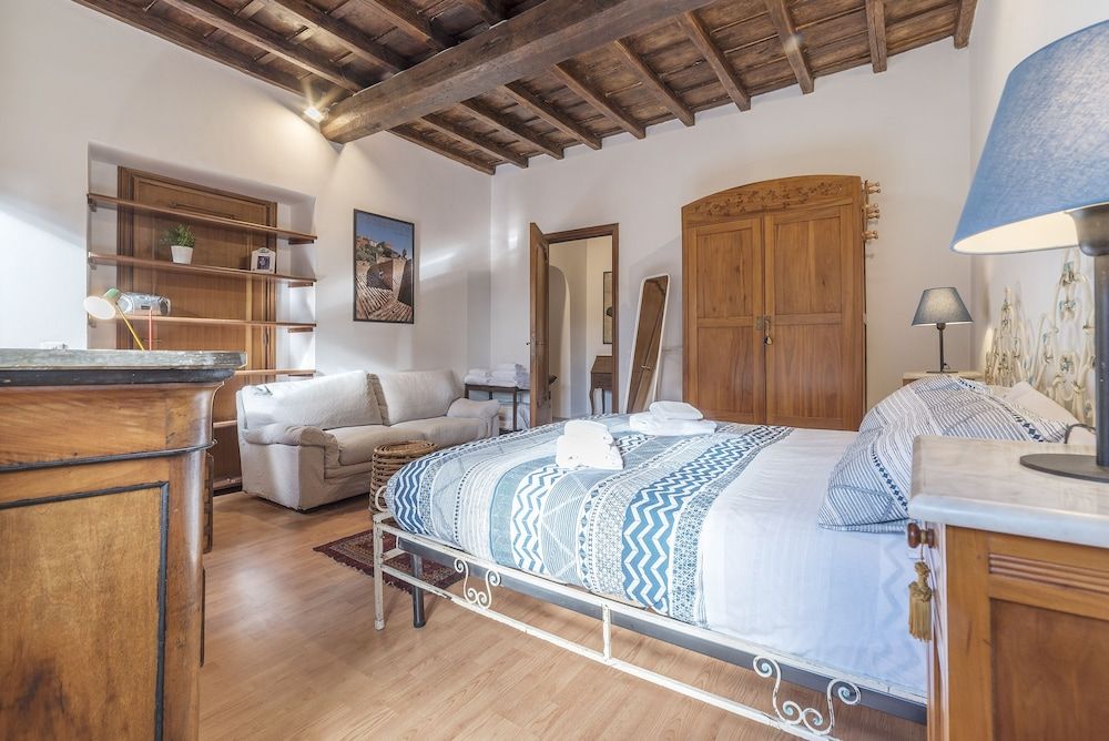 undefined Montecitorio & Pantheon Stylish Flat 8