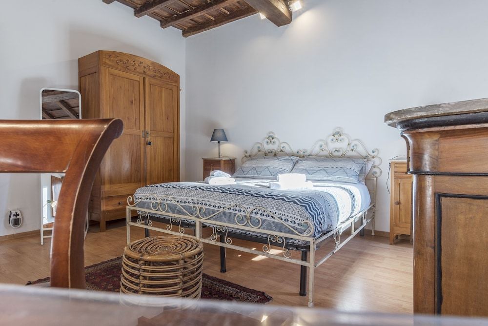 undefined Montecitorio & Pantheon Stylish Flat 4