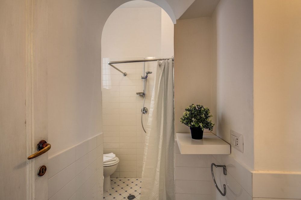 Giulia 2BDR Apartment, 2 Bedrooms 19