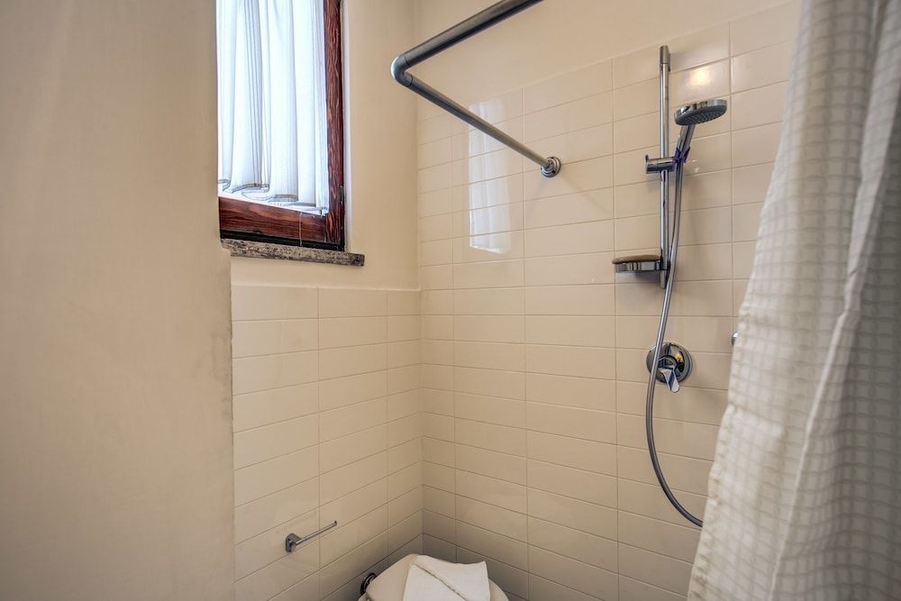 Giulia 2BDR Apartment, 2 Bedrooms 16