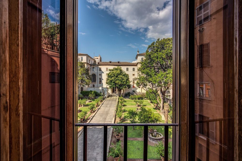 Giulia 2BDR Apartment, 2 Bedrooms 8