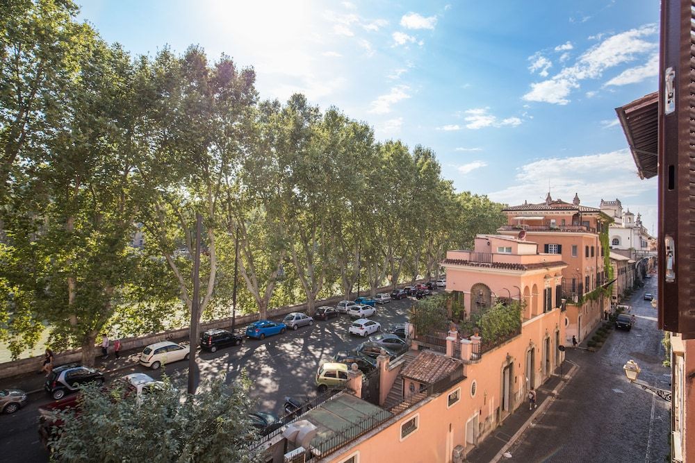 Giulia 2BDR Apartment, 2 Bedrooms 10