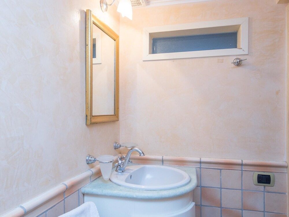 RSH Trevi Fountain Apartment 2 Apartment, 2 Bedrooms 12