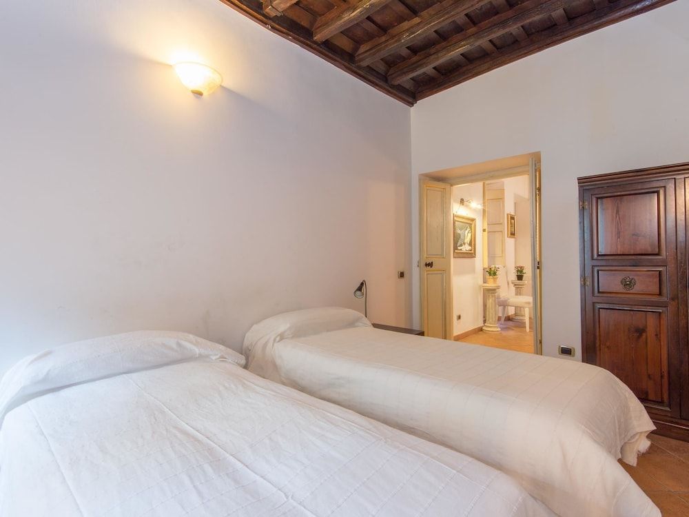 RSH Trevi Fountain Apartment 2 Apartment, 2 Bedrooms 5