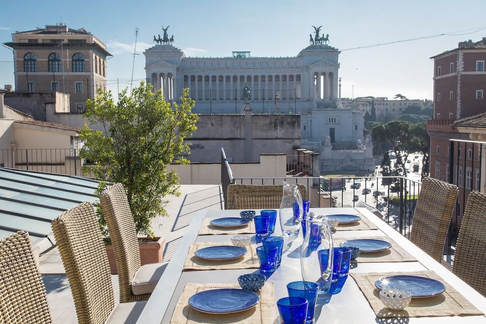 undefined Amazing View Piazza Venezia 2