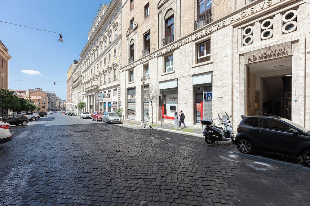 undefined Prestigious Apartment Via Barberini 8