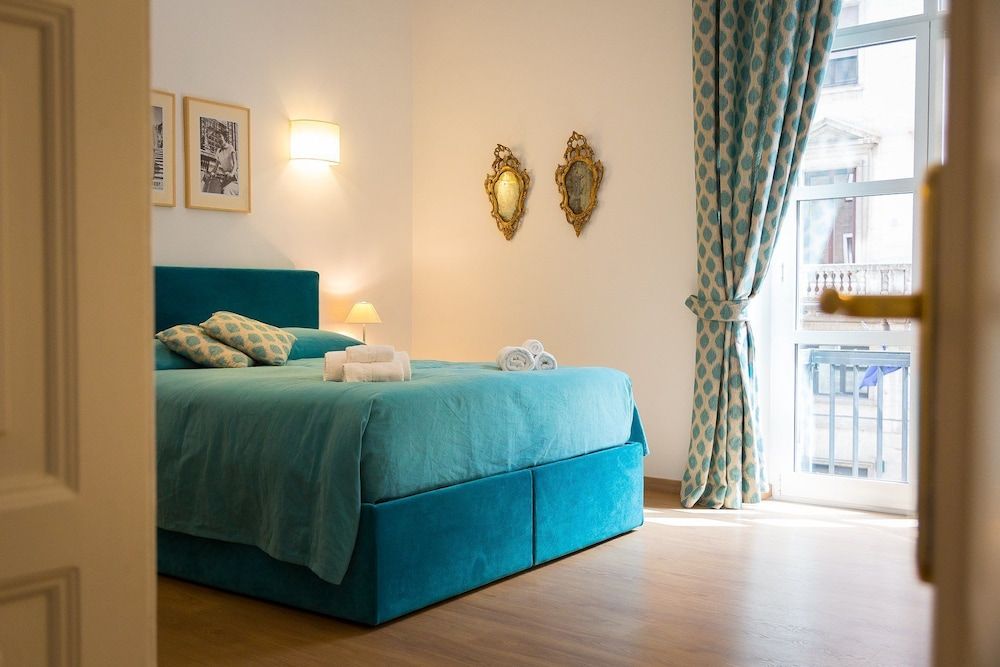 Prestigious Apartment Via Barberini Luxury Apartment, 3 Bedrooms 13