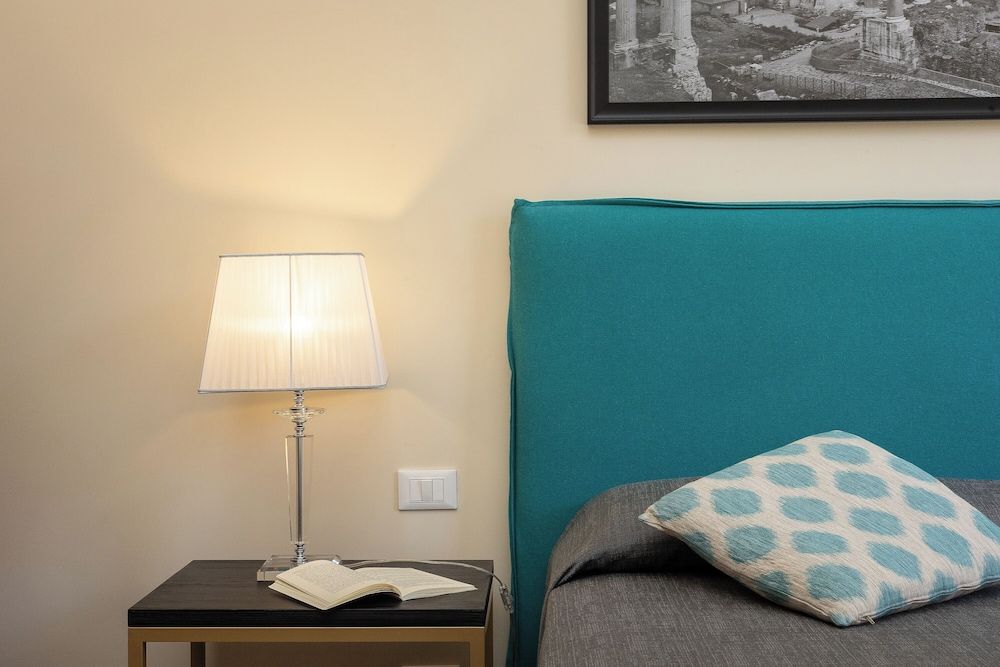 Prestigious Apartment Via Barberini Premium Apartment, 3 Bedrooms 24