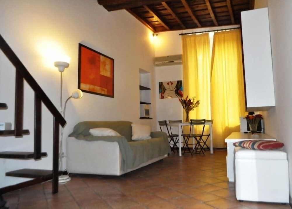 undefined Flatinrome Trastevere 9 7