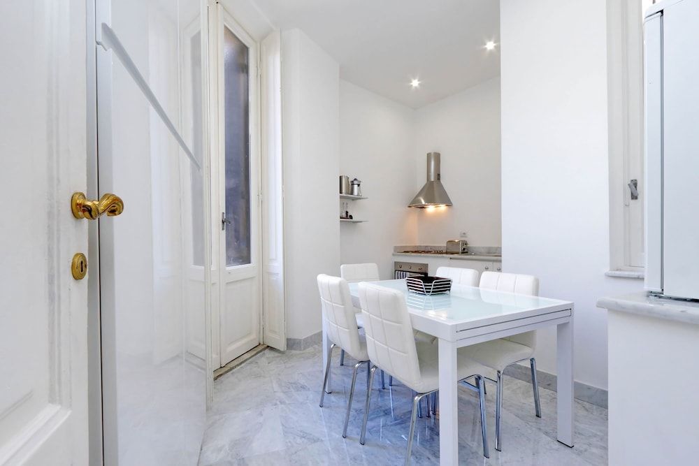 undefined Prestigious Apartment Via Veneto 10