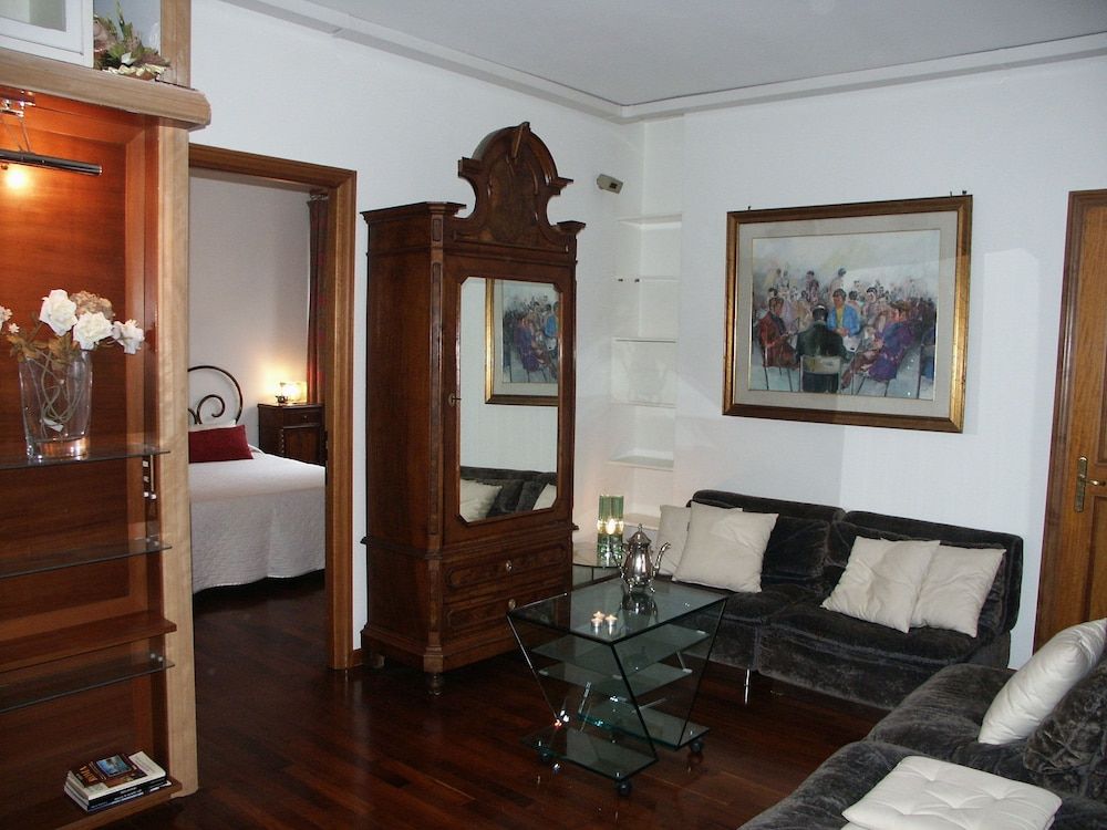 undefined Flatinrome Trastevere 10 4