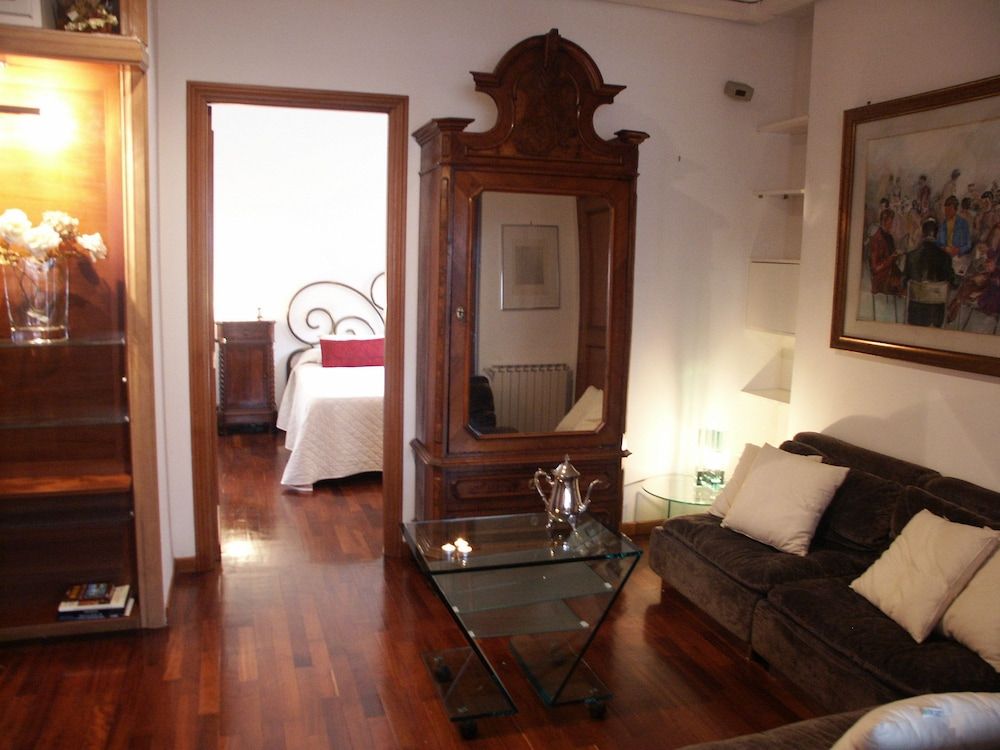 Flatinrome Trastevere 10 Apartment, 2 Bedrooms 11