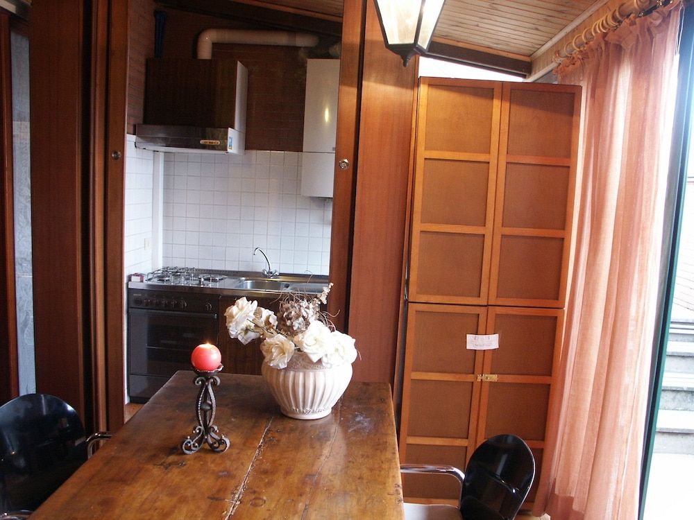 undefined Flatinrome Trastevere 10 8