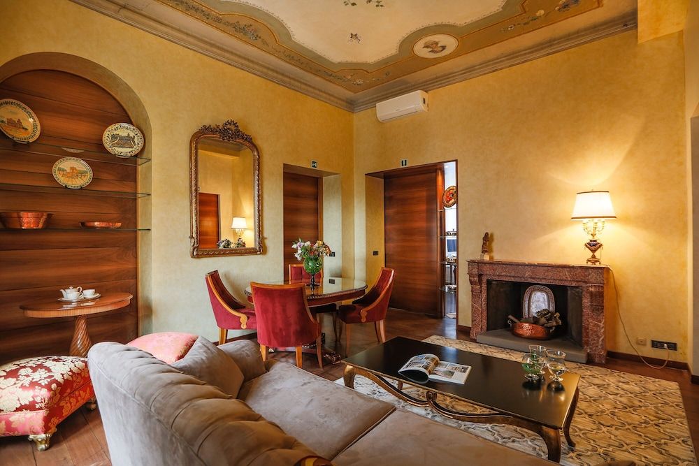Prestigious Apartment Piazza Navona Apartment, 3 Bedrooms 33