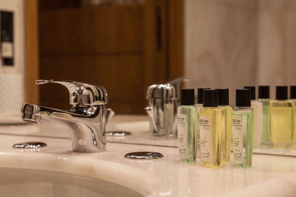 Prestigious Apartment Piazza Navona Apartment, 3 Bedrooms 46