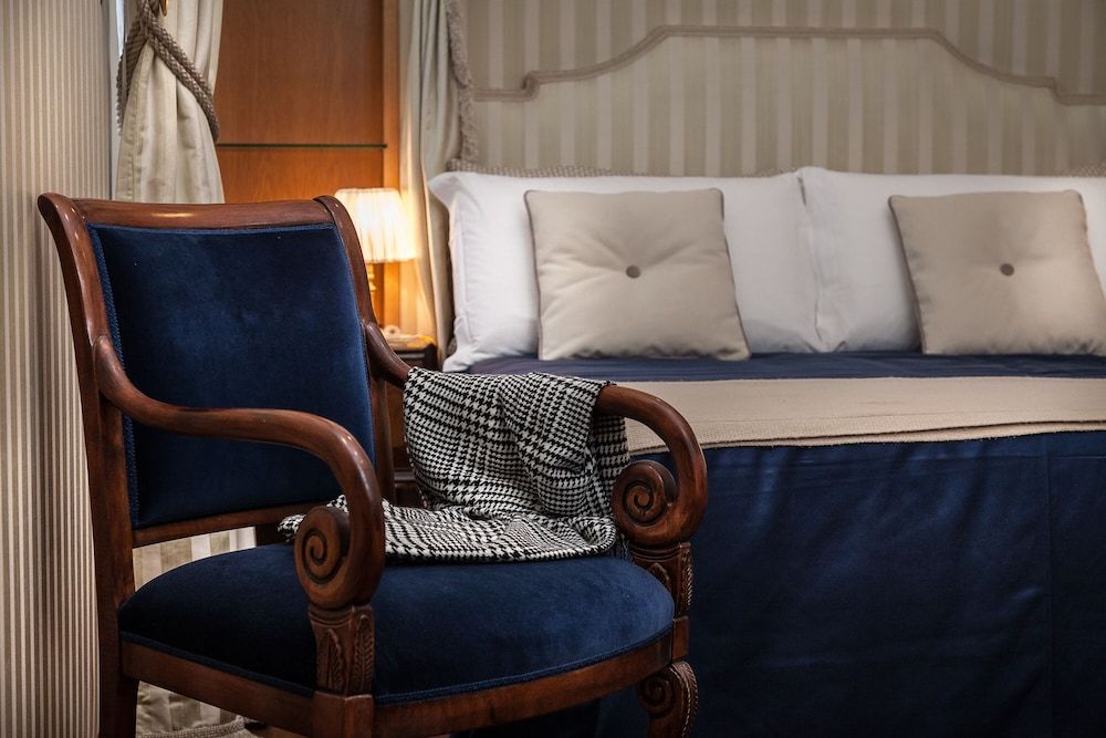 undefined Prestigious Apartment Piazza Navona 8