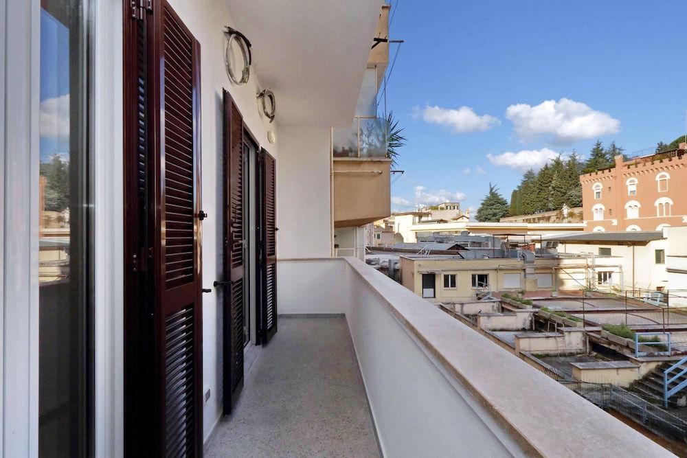 Watercolors Apartment, 2 Bedrooms 11