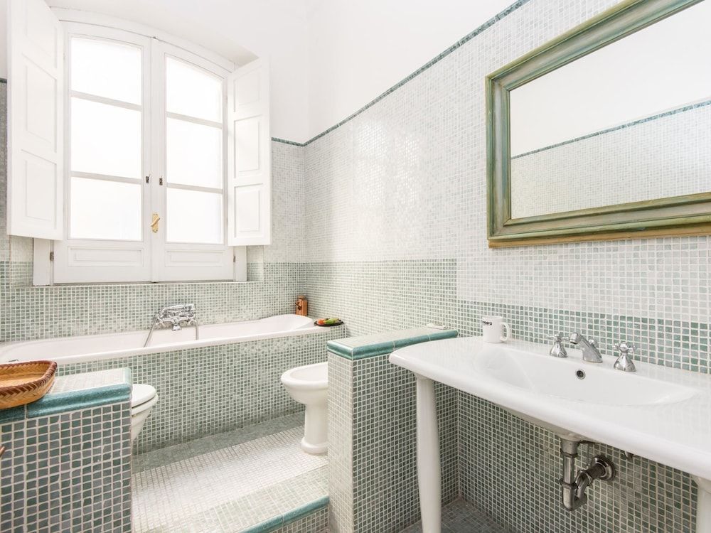 RSH Luxury Vatican Four Bedroom Apartment Apartment (4 Bedrooms) 31