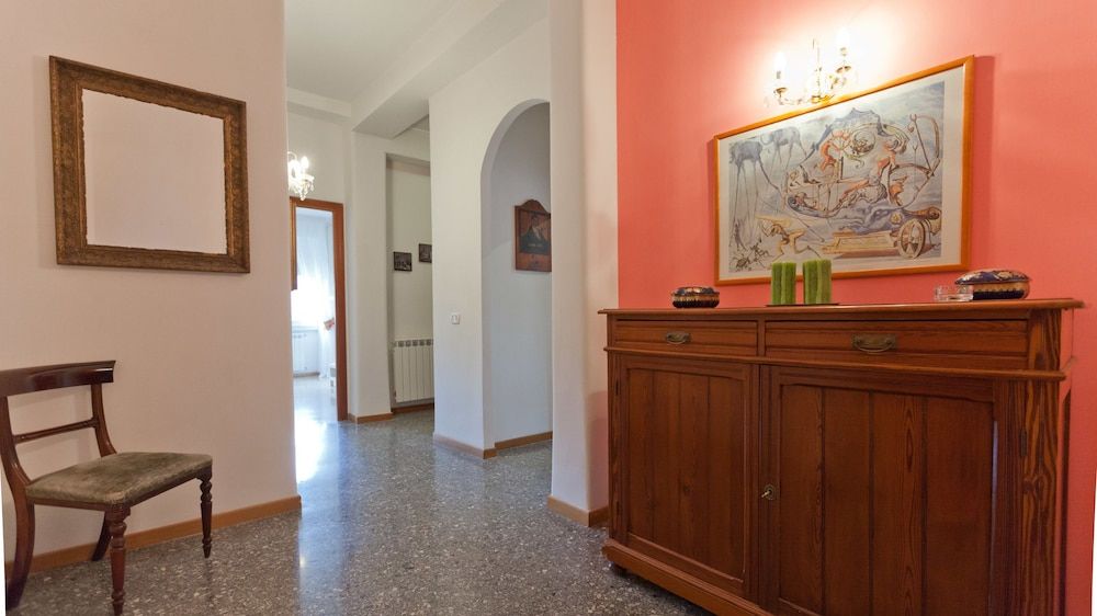 Rental In Rome Pateras Balcony Apartment
