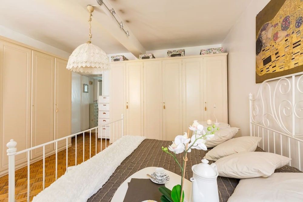 undefined Via Laurina 40 Apartment 3