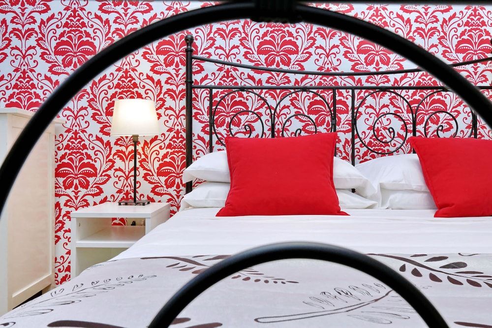 undefined Cozy Tritone - My Extra Home 6