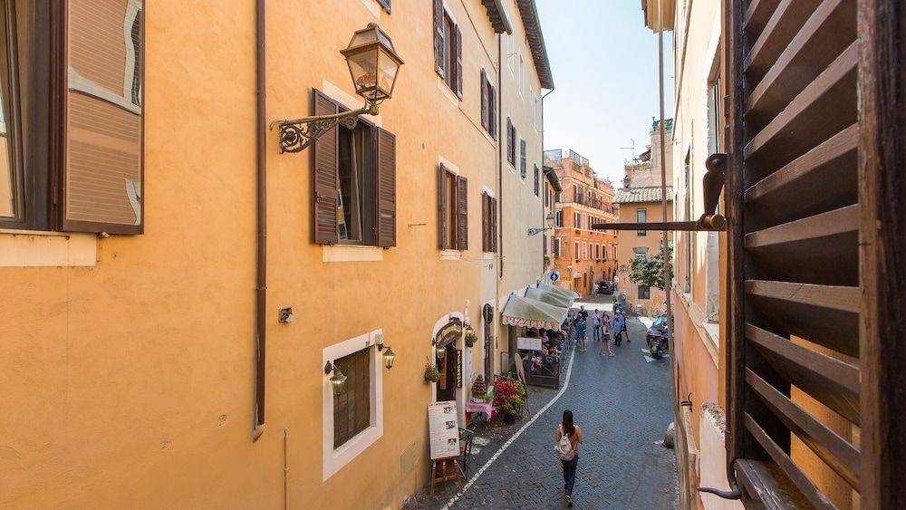 undefined Rental In Rome Pelliccia Apartment 3
