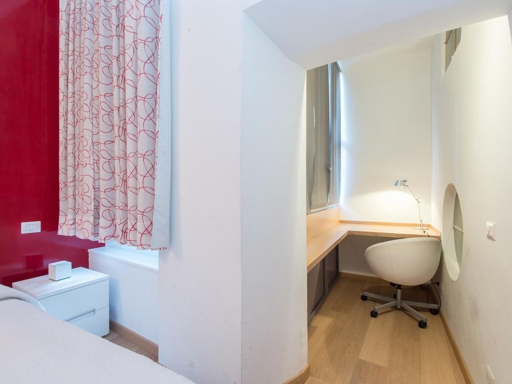 undefined RSH Spanish Steps Luxury One Bedroom C 10