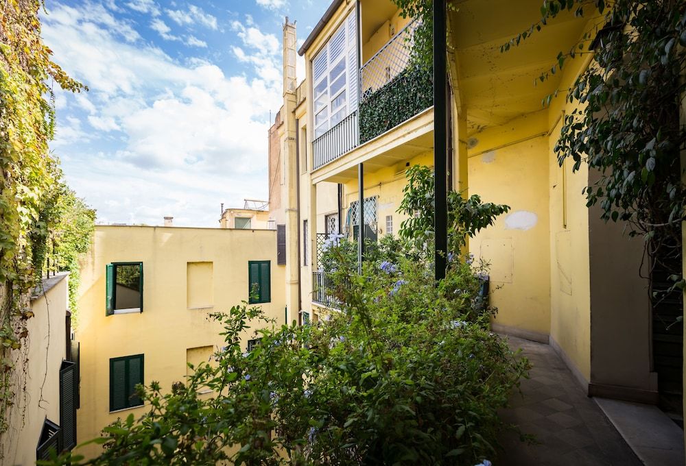 undefined The Imperial Suite 2