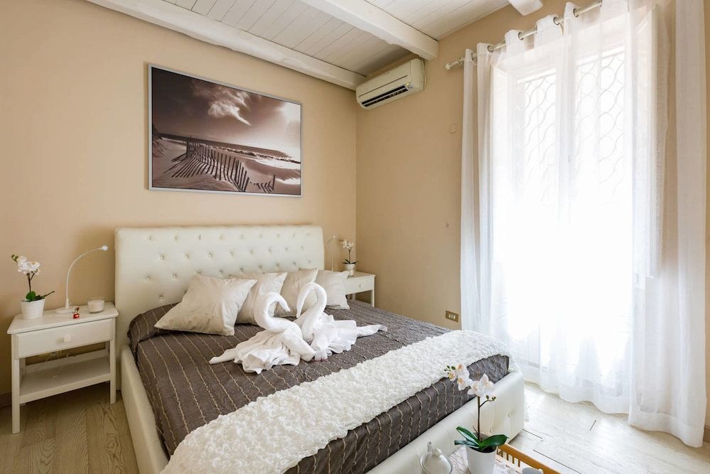 undefined Piazza del Popolo Suite