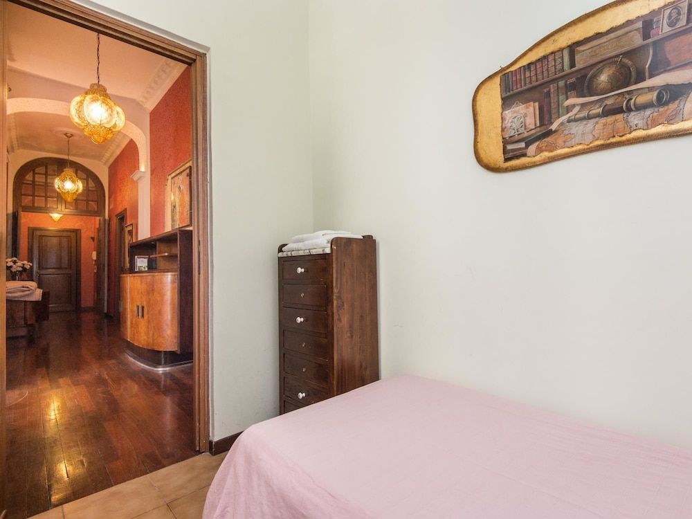 RSH Spanish Steps Luxury Apartment Deluxe Apartment (4 Bedrooms) 23